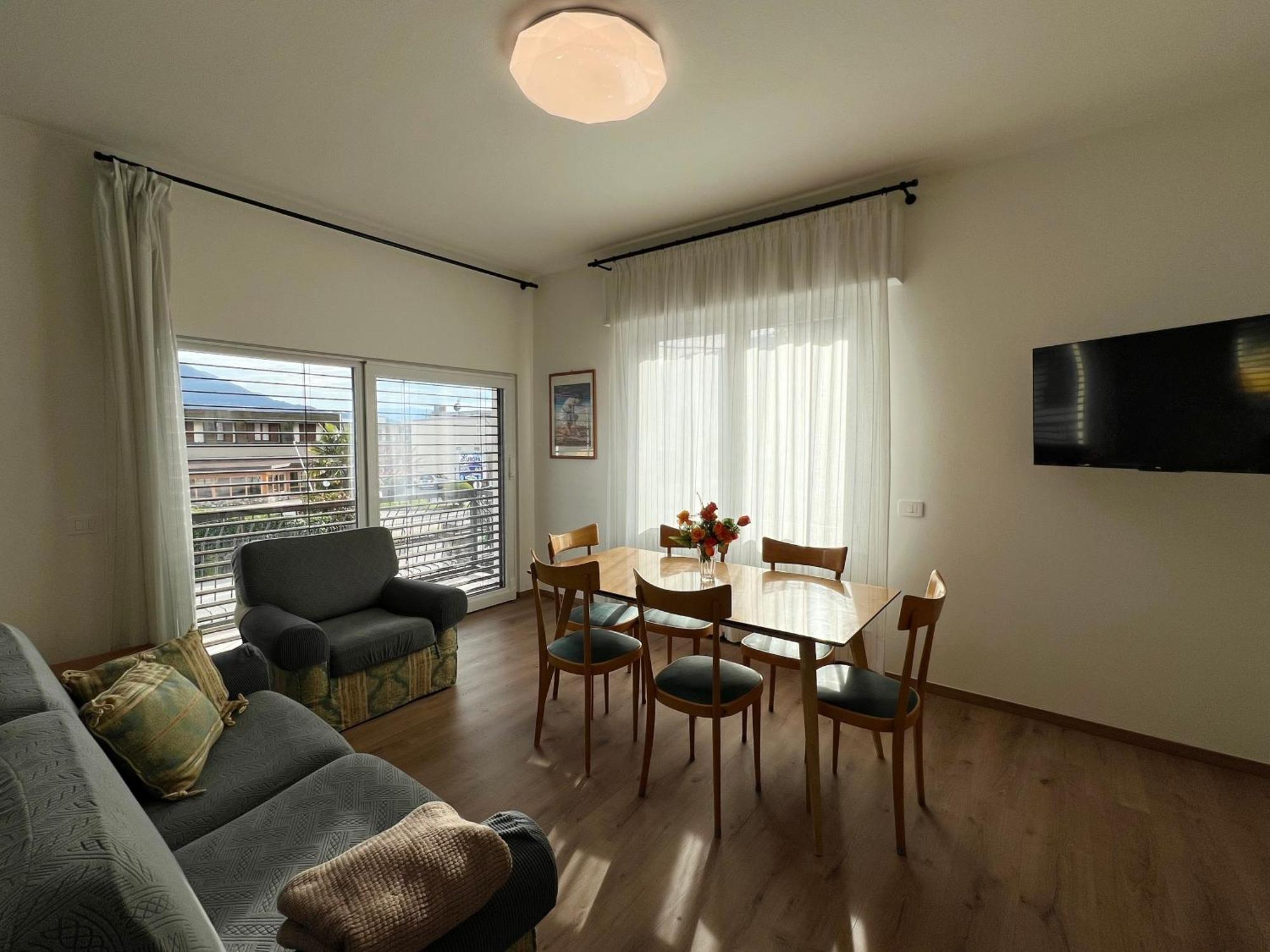 דומאסו Casa Paola Central Stay By The Lake מראה חיצוני תמונה